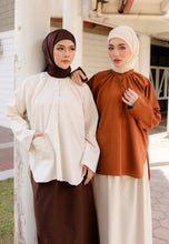 Load image into Gallery viewer, Dalili Linen Top (Brick Orange)