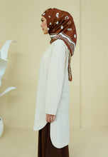 Load image into Gallery viewer, Mahdia Linen Top (Beige Cream)