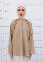 Load image into Gallery viewer, Dalili Linen Top (Light Brown)