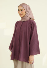 Load image into Gallery viewer, Akia Lace Top (Burgundy)