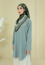 Load image into Gallery viewer, Mahdia Linen Top (Greyish Green)