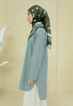 Load image into Gallery viewer, Mahdia Linen Top (Greyish Green)