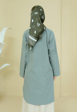 Load image into Gallery viewer, Mahdia Linen Top (Greyish Green)