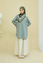 Load image into Gallery viewer, Mahdia Linen Top (Greyish Green)