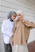 Load image into Gallery viewer, Dalili Linen Top (Light Brown)