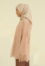 Load image into Gallery viewer, Akia Lace Top (Blush)