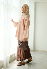 Load image into Gallery viewer, Akia Lace Top (Blush)