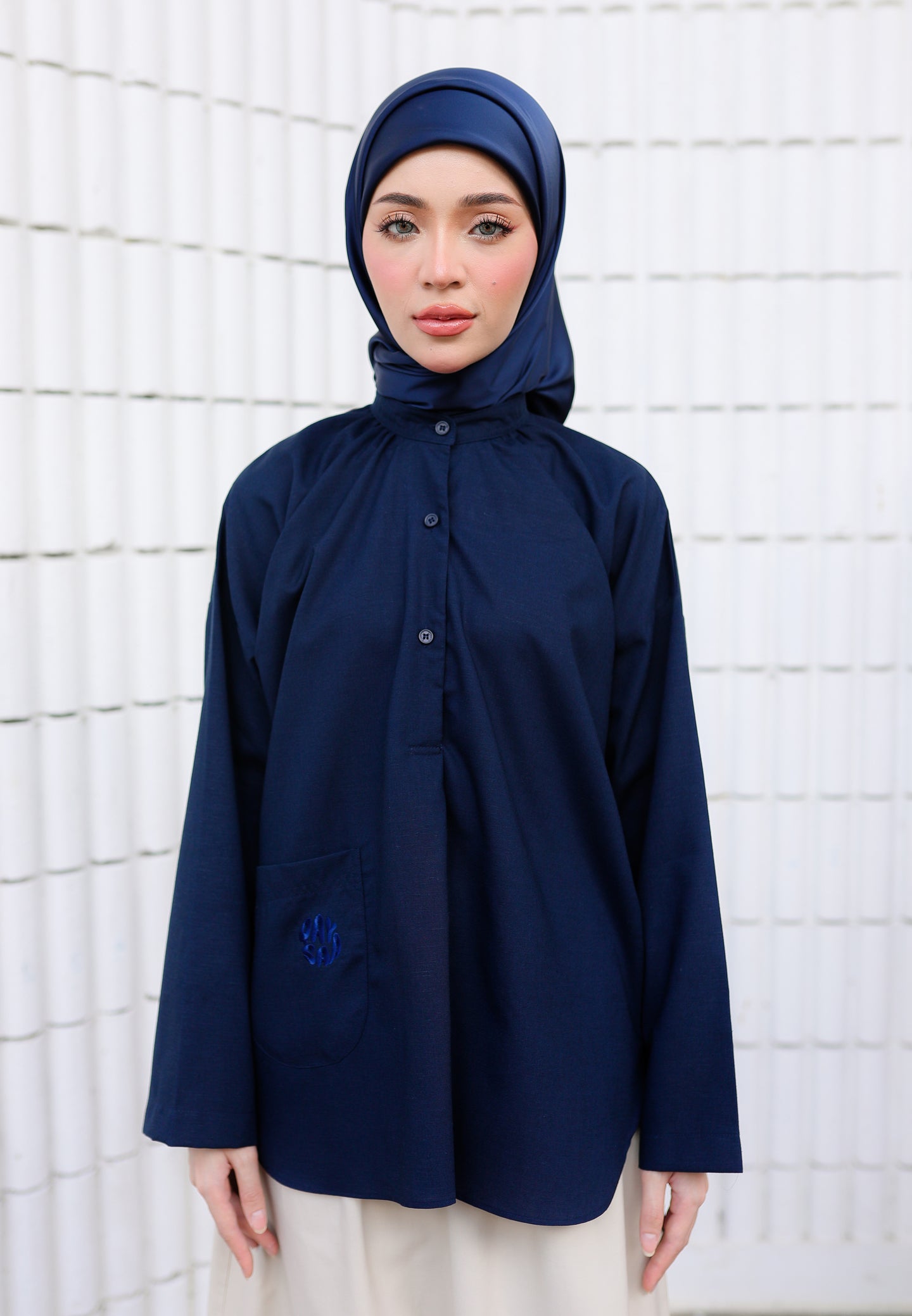 Dalili Linen Top (Midnight Blue)