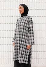 Load image into Gallery viewer, Ibna Printed Tunic (Black White Checkered)