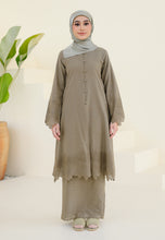 Load image into Gallery viewer, Seiring Kurung (Olive Green)