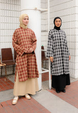Load image into Gallery viewer, Ibna Printed Tunic (Brick Brown Checkered)
