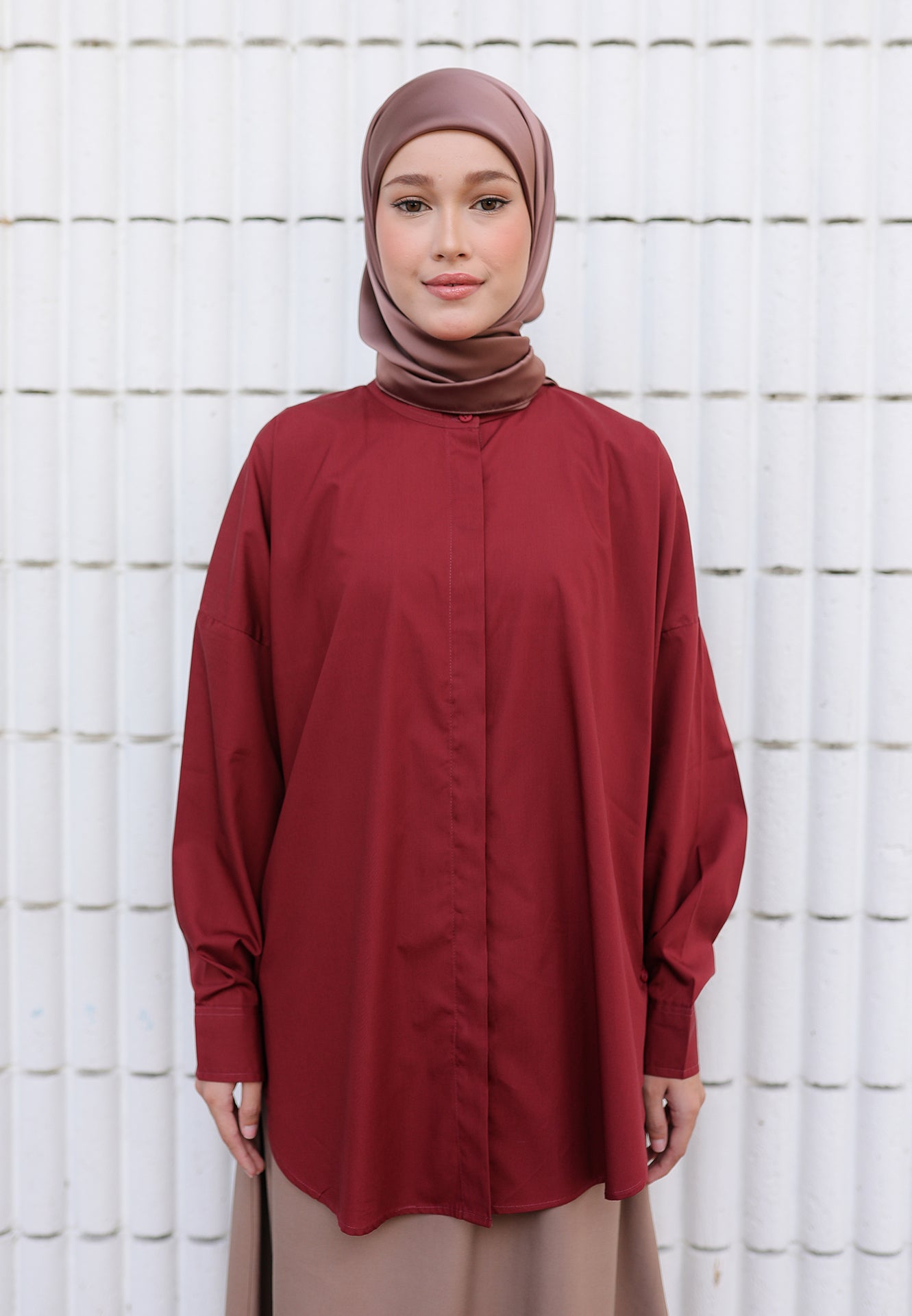 Hyza Curved Top (Maroon)