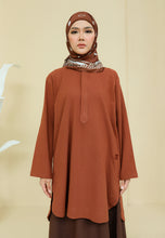 Load image into Gallery viewer, Mahdia Linen Top (Brick Brown)