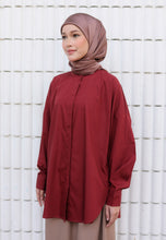 Load image into Gallery viewer, Hyza Curved Top (Maroon)