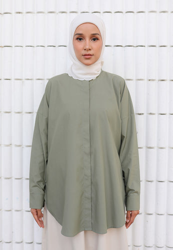 Hyza Curved Top (Sage Green)