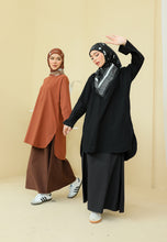 Load image into Gallery viewer, Mahdia Linen Top (Brick Brown)