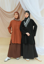 Load image into Gallery viewer, Mahdia Linen Top (Brick Brown)