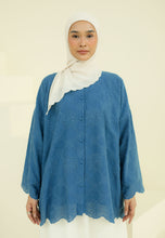 Load image into Gallery viewer, Akia Lace Top (Blue)