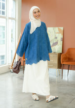 Load image into Gallery viewer, Akia Lace Top (Blue)