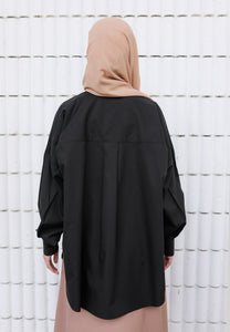 Hyza Curved Top (Black)