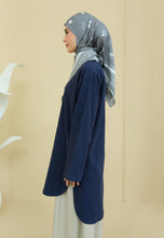 Load image into Gallery viewer, Mahdia Linen Top (Navy Blue)