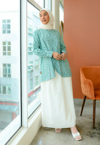 Aylaa Flower Top (Dusty Green)