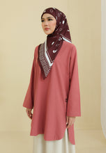 Load image into Gallery viewer, Mahdia Linen Top (Brick Red)