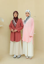 Load image into Gallery viewer, Mahdia Linen Top (Brick Red)