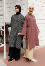Load image into Gallery viewer, Ibna Printed Tunic (Black Checkered)