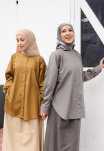 Load image into Gallery viewer, Hyza Curved Top (Ash Grey)