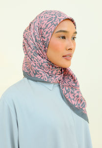 Elena Printed Square (Greyish Pink)