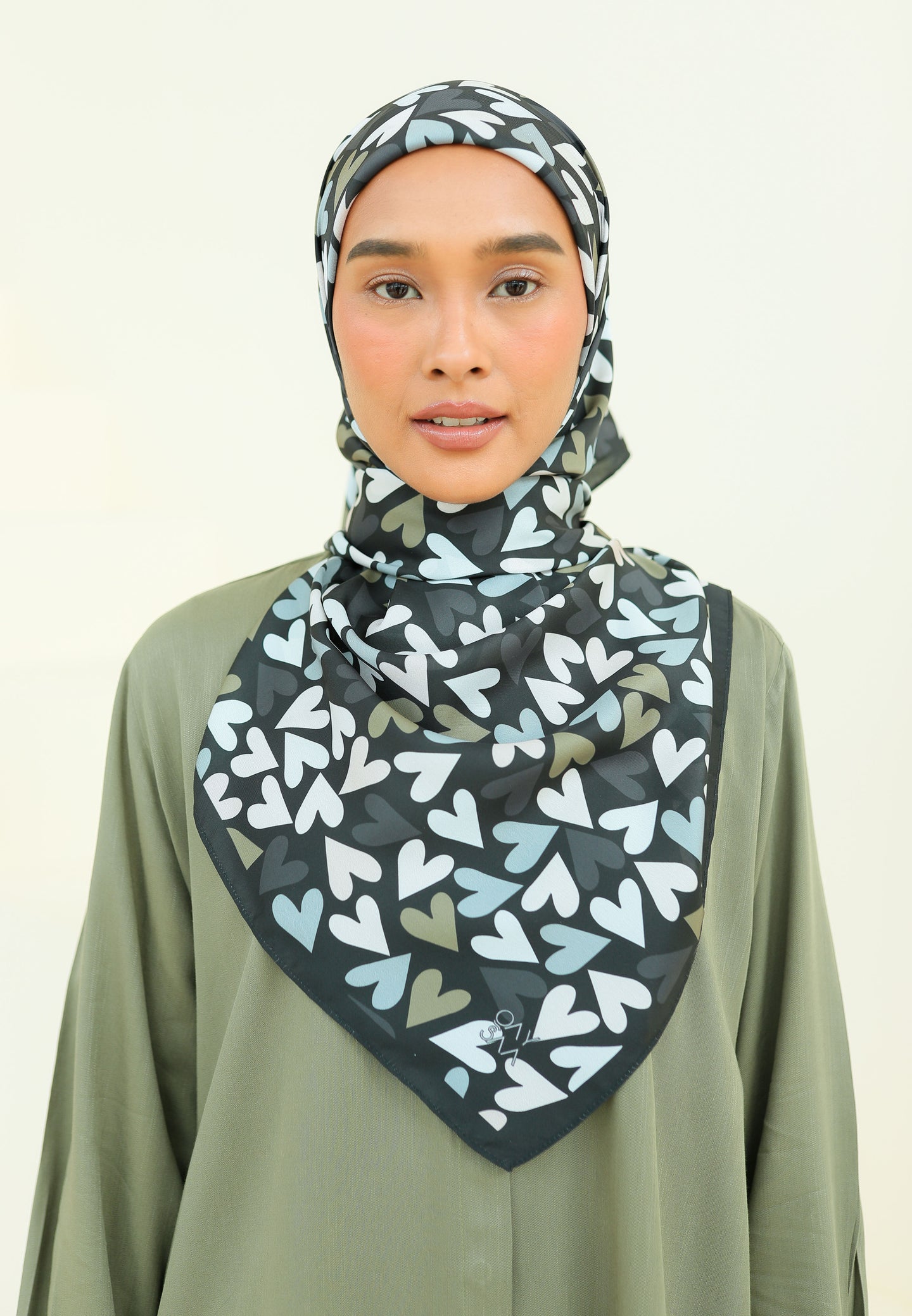 Elena Printed Square (Dark Olive)