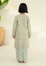 Load image into Gallery viewer, Seirama Girl (Sage Green)