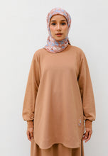 Load image into Gallery viewer, Zoe Curved T-Shirt (Brown)