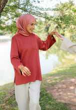 Load image into Gallery viewer, Zen Boxy T-Shirt (Brick Redwood)