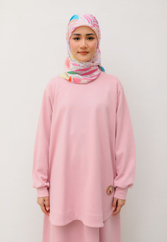 Zoe Curved T-Shirt (Pastel Pink)