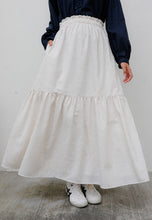 Load image into Gallery viewer, Nora Tiered Skirt (Cream)