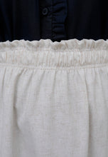 Load image into Gallery viewer, Nora Tiered Skirt (Cream)