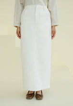 Load image into Gallery viewer, Izzy Twill Skirt (White)