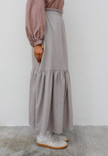 Load image into Gallery viewer, Nora Tiered Skirt (Soft Grey)