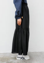 Load image into Gallery viewer, Nora Tiered Skirt (Black)