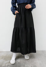 Load image into Gallery viewer, Nora Tiered Skirt (Black)