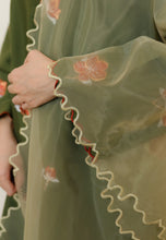 Load image into Gallery viewer, Seri Organza Veil (Light Green)