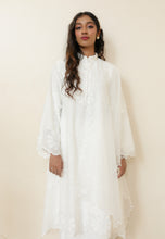 Load image into Gallery viewer, Seri Organza Veil (White)