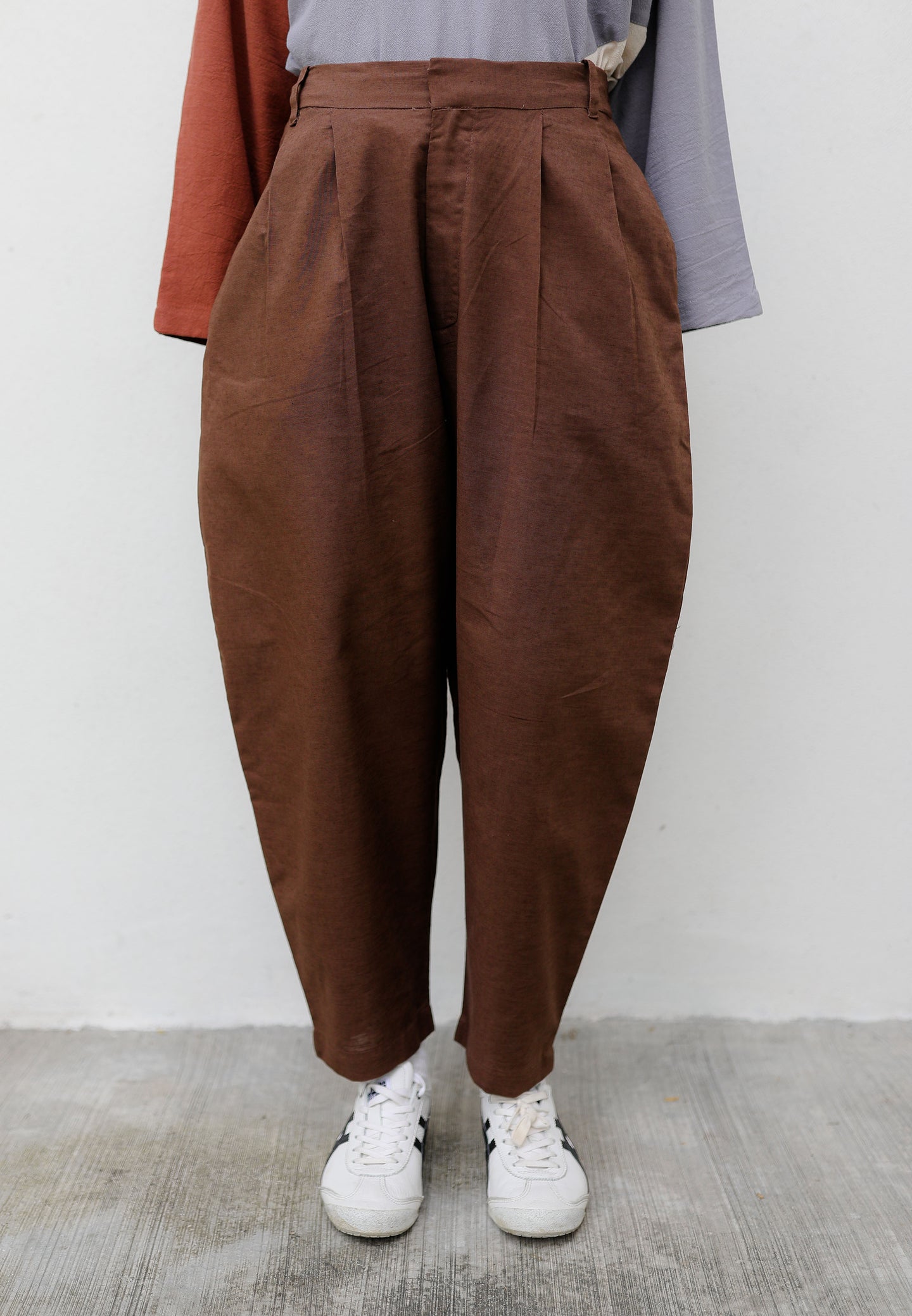 Malia Barrel Pants (Dark Choco)