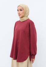 Load image into Gallery viewer, Zoe Curved T-Shirt (Maroon)