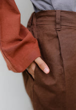 Load image into Gallery viewer, Malia Barrel Pants (Dark Choco)