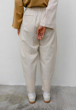 Load image into Gallery viewer, Malia Barrel Pants (Beige Cream)
