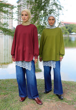Load image into Gallery viewer, Zoe Curved T-Shirt (Maroon)