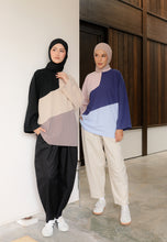 Load image into Gallery viewer, Zeera Patches Top (Blue Pink)